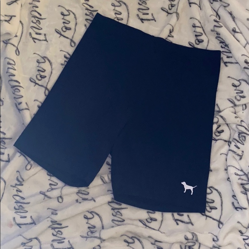 VS PINK YOGA BIKE SHORTS SZ M